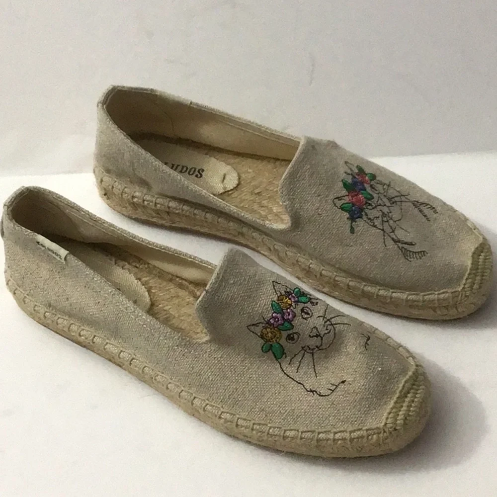 NWOB Soludos-Spirit Animal Smoking Slippers-7US Sand